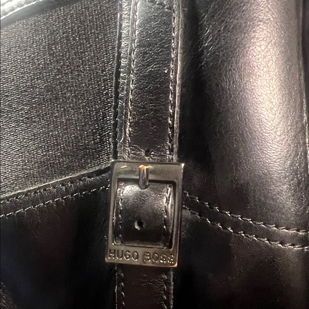 Boss Hugo Classic Black Leather Chelsea Boots w/ side engraved buckles Sz 9 1/2 - Picture 6 of 16